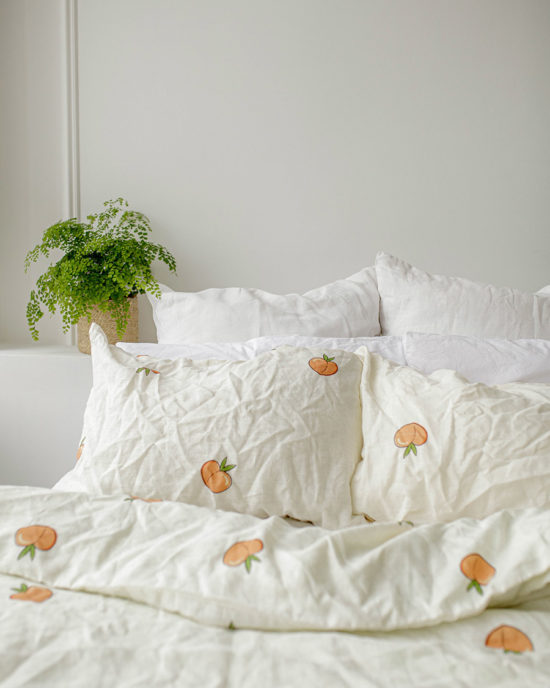 Peaches linen pillowcase Peaches linen pillowcase