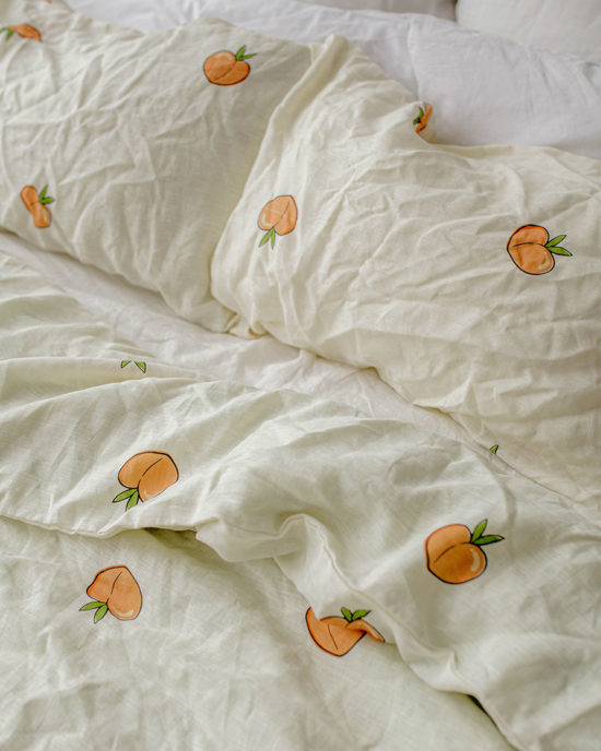 Peaches linen pillowcase Peaches linen pillowcase